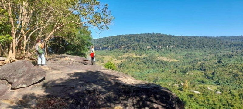 siem-reap-phnom-kulen-and-banteay-srei-jeep-tour