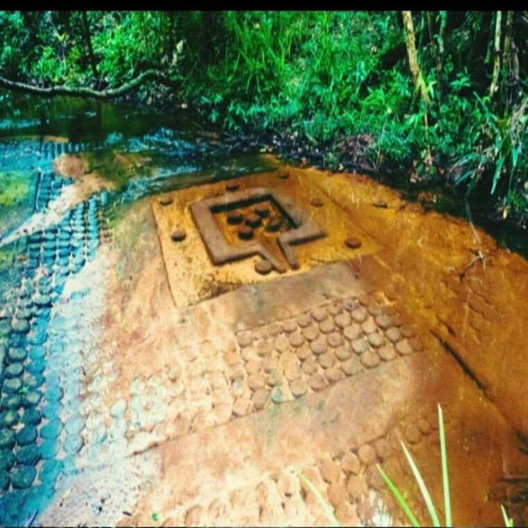 siem-reap-phnom-kulen-and-banteay-srei-jeep-tour