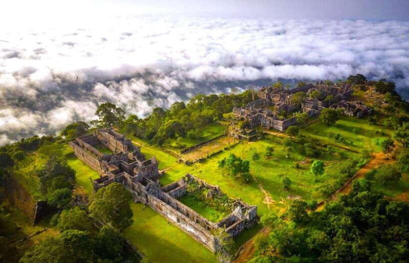 siem-reap-preah-vihear-and-koh-ker-temples-day-tour