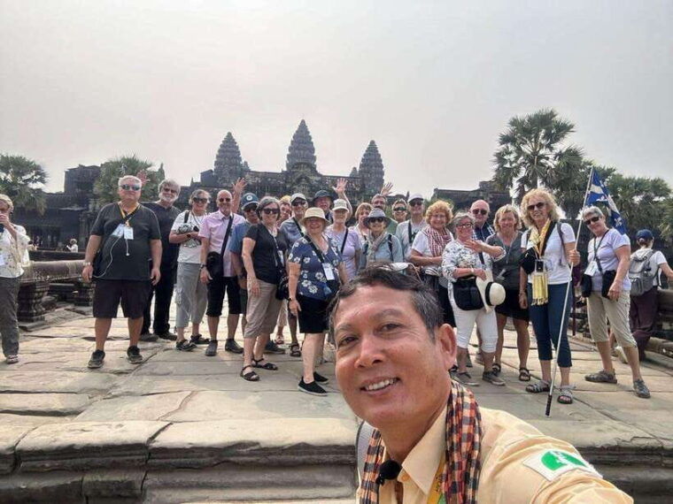siem-reap-private-angkor-wat-bakheng-mountain-sunset-tour