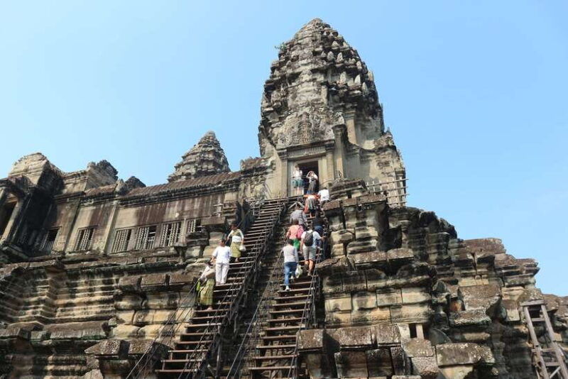 siem-reap-private-angkor-wat-off-the-beaten-track-by-jeep
