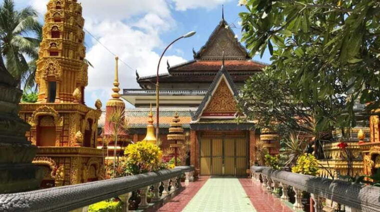 siem-reap-private-car-charter-with-english-speaking-driver