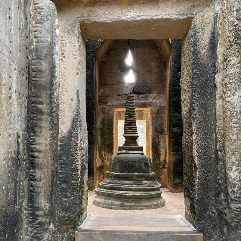 Siem Reap: Private Custom Angkor Wat Tour with Local Guide - Authentic Experiences from Reviewers