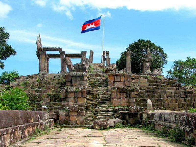siem-reap-private-preah-vihear-and-koh-ker-temples-tour