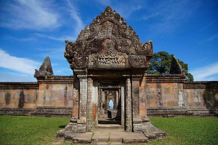 siem-reap-private-preah-vihear-and-koh-ker-temples-tour