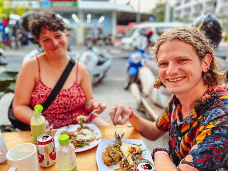siem-reap-private-street-food-tour-by-bus-or-bike