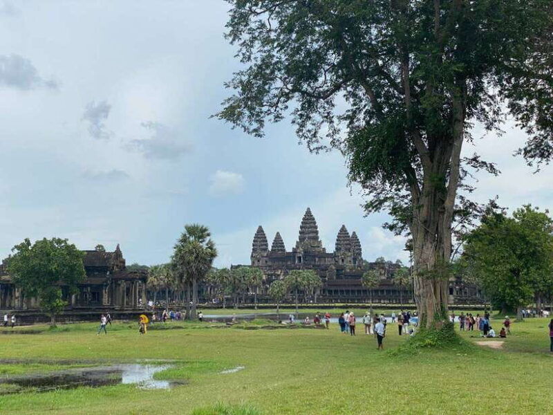siem-reap-private-tour-of-angkor-temple-complex