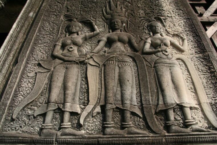 siem-reap-private-tour-of-angkor-temple-complex