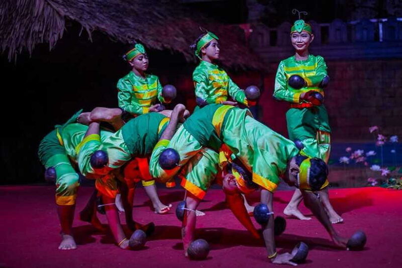 siem-reap-restaurant-meal-with-apsara-dance-performance
