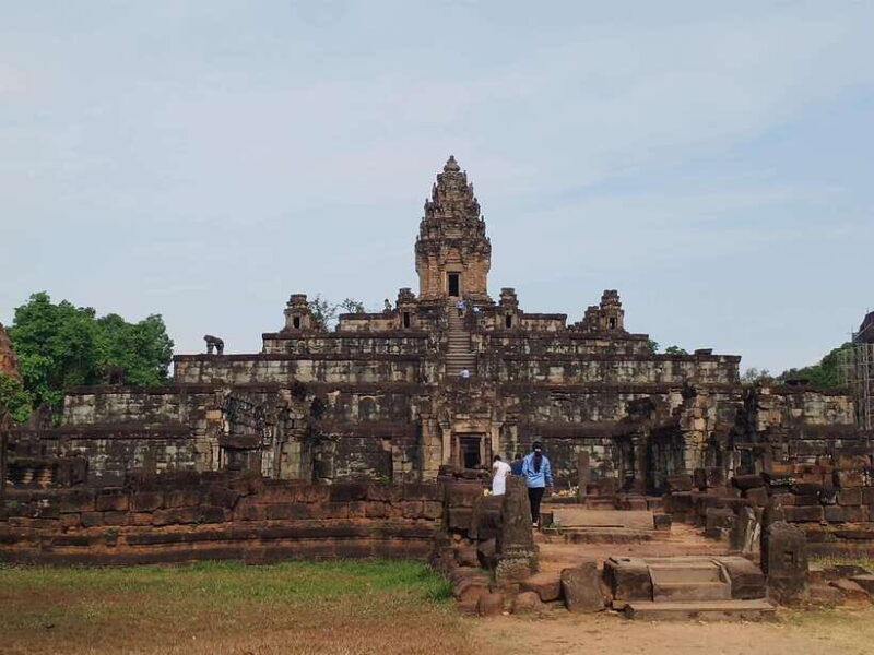 siem-reap-rolous-group-temples-and-handicraft-center-tour