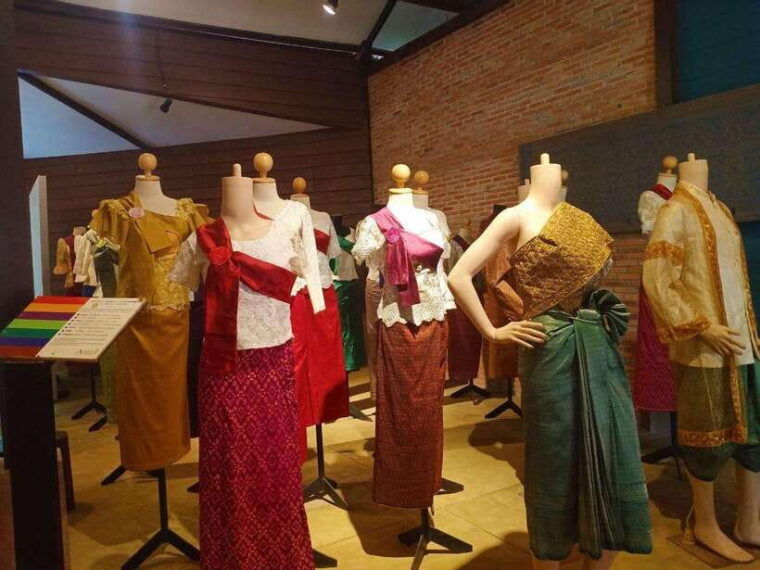 siem-reap-rolous-group-temples-and-handicraft-center-tour