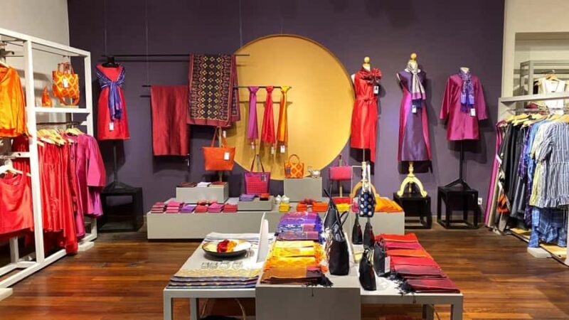 Siem Reap: Silk Farm, Handicraft Center, & War Museum Tour - FAQ