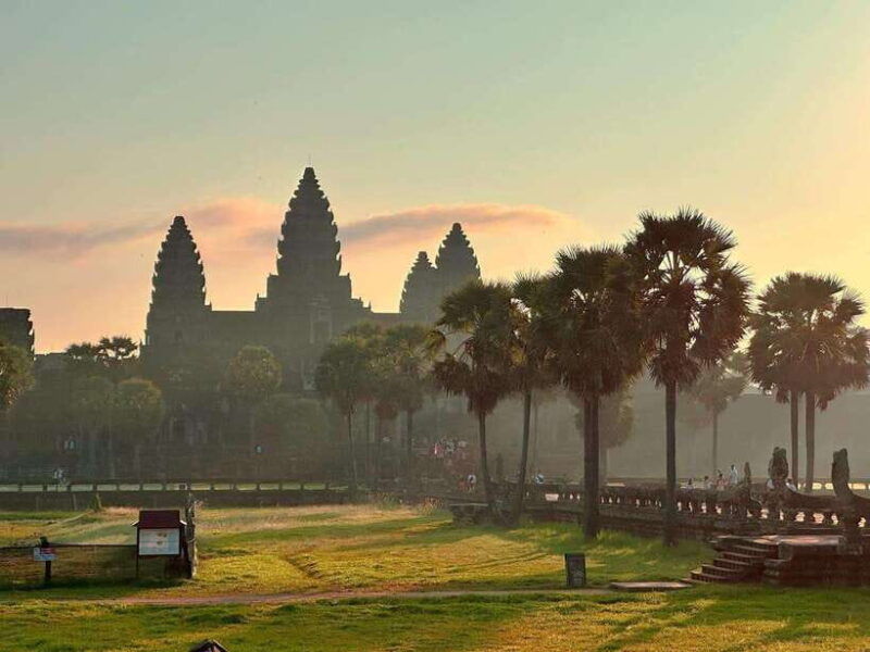 siem-reap-small-group-tour-1-day-at-angkor-with-sunrise