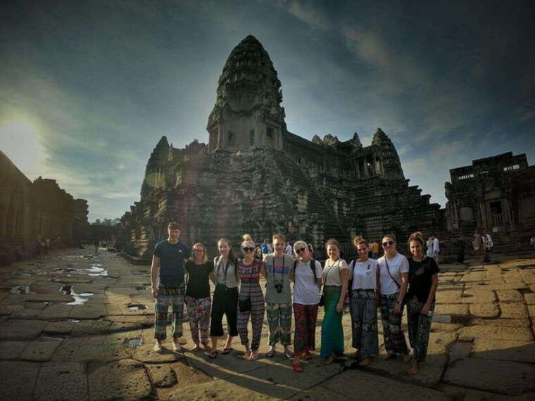 siem-reap-small-group-tour-1-day-at-angkor-with-sunrise