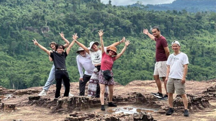 siem-reap-small-group-tour-in-kulen-mountain-park-waterfall