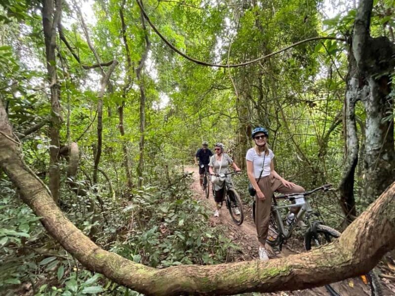 Siem Reap: Sunrise Bike Tour with Monk Blessing & Breakfast - Key Points