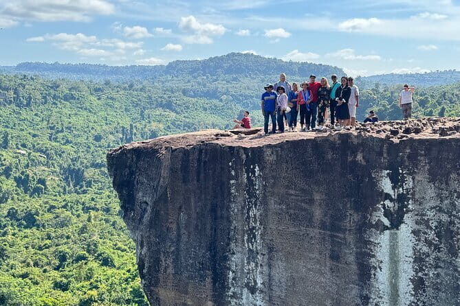 Siem Reap to Phnom Kulen: Waterfalls & 1000 Lingas Tour - Key Points