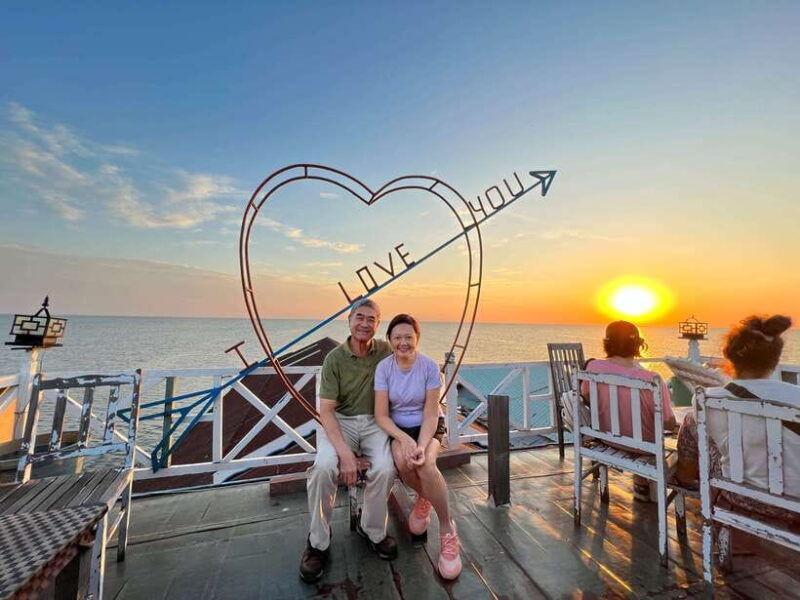 siem-reap-tonle-sap-sunset-boat-cruise-with-transfers