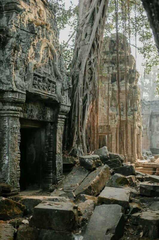 Siem Reap:Grand Circuit Banteay Srei & Floating village Tour - Banteay Srei: The Jewel of Pink Sandstone