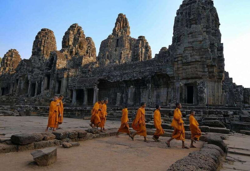 siemreap-private-angkor-wat-tour-w-german-or-english-guide