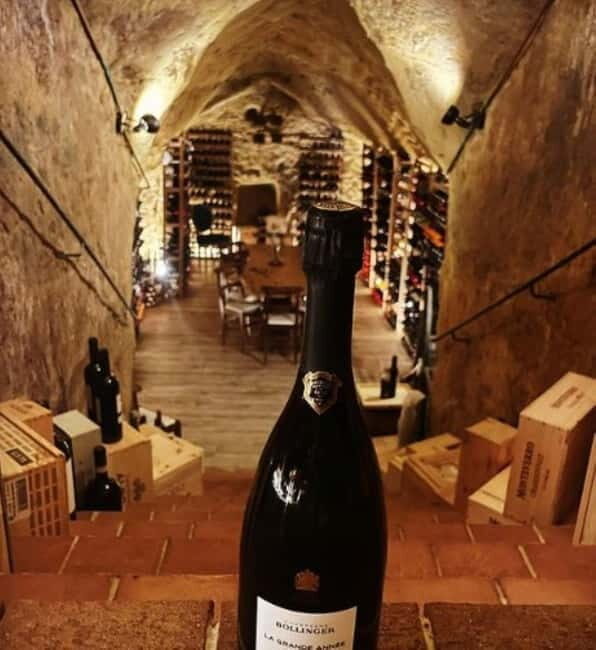 Siena: Dinner with wines and typical dishes in a secret cave - The Experience: What to Expect