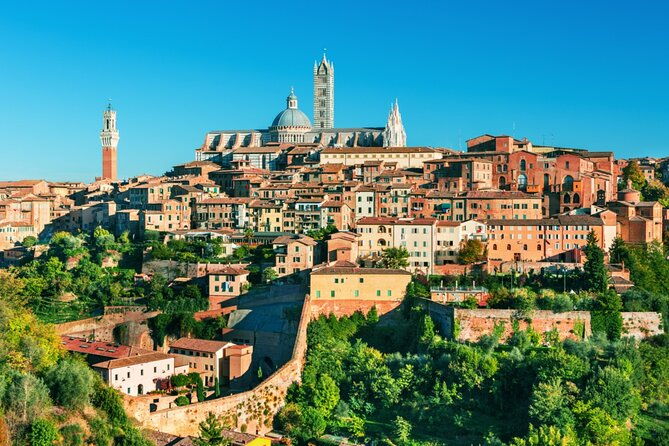 siena-medieval-families-exploration-game-and-tour