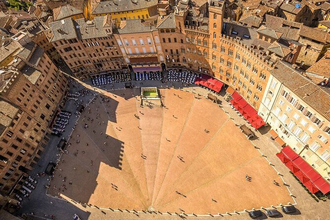 siena-private-walking-tour-with-a-professional-guide