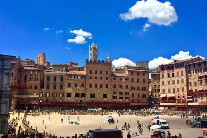 siena-san-gimignano-and-chianti-wine-small-group-from-lucca