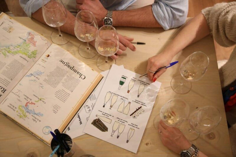 siena-wine-tasting-experience-with-tuscan-sparkling-wines
