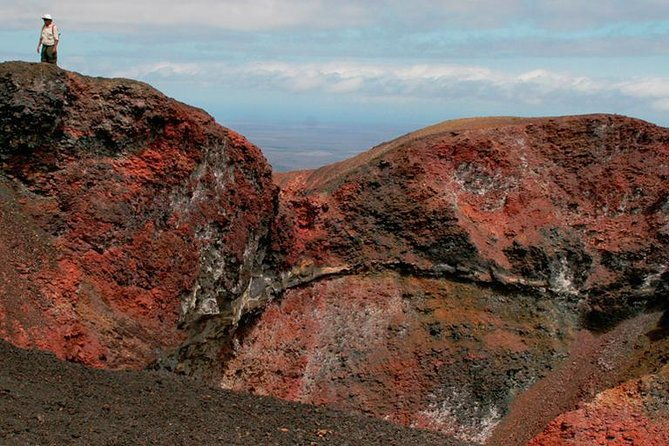 sierra-negra-volcano-walking-tour-in-isabela-island