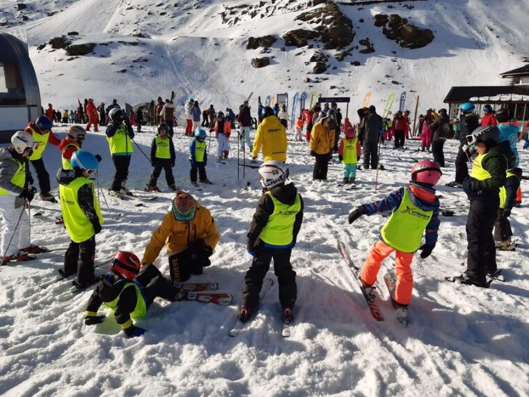 sierra-nevada-ski-or-snowboard-equipment-rental