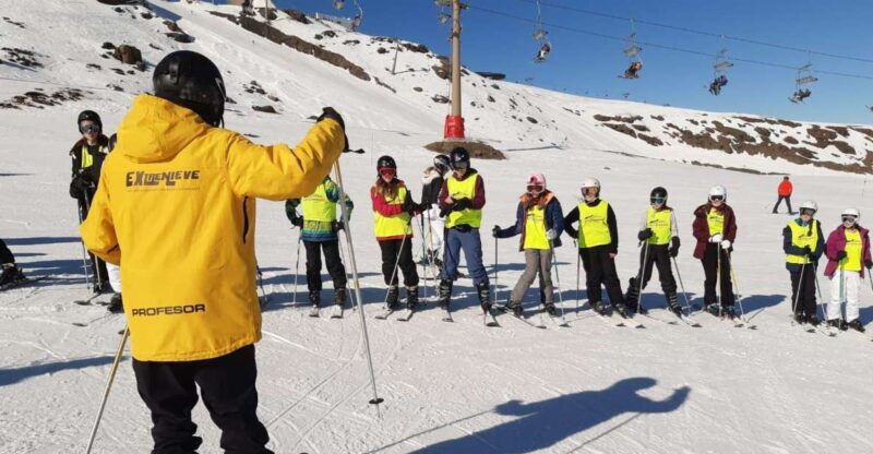 sierra-nevada-ski-or-snowboard-lesson-with-instructor