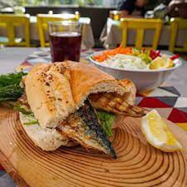 sights-and-bites-in-two-continents