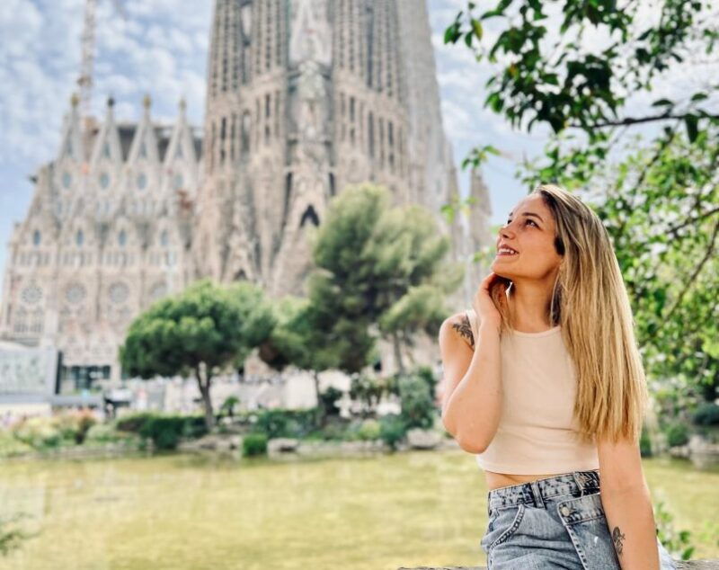 sightseeing-barcelona-by-bike-photo-shooting-tapas