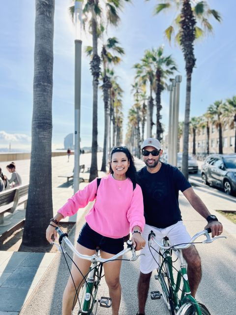 sightseeing-barcelona-by-bike-photo-shooting-tapas