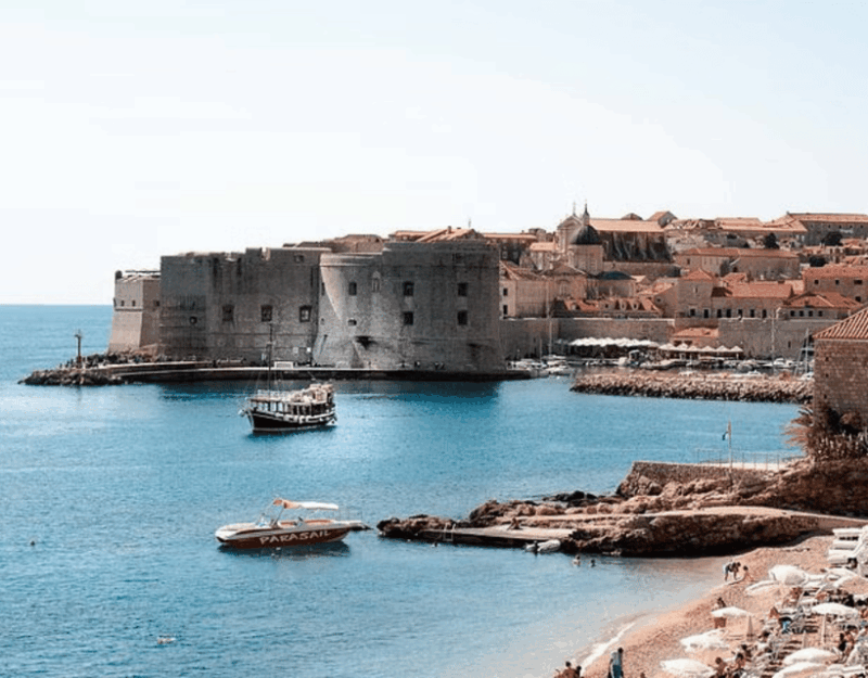 sightseeing-boat-cruise-in-old-town-of-dubrovnik