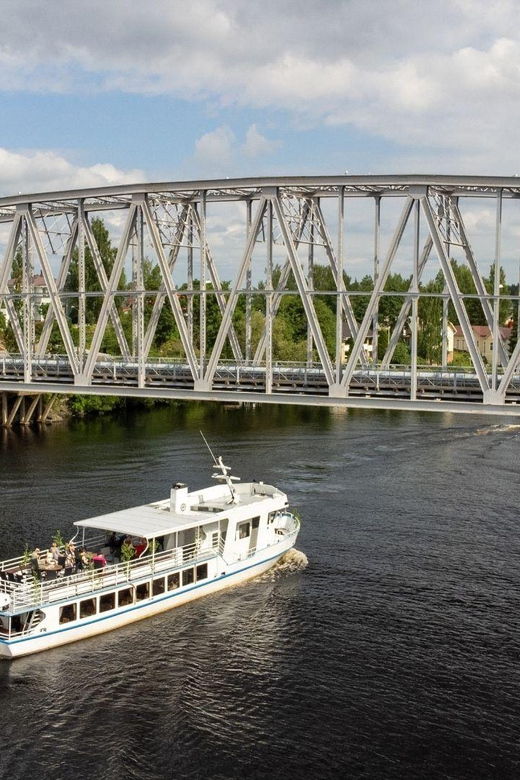 sightseeing-cruise-around-savonlinna