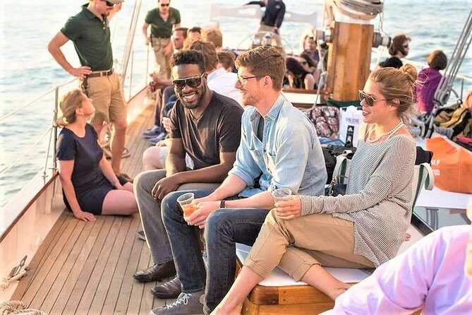 Sightseeing Day Sail around Boston Harbor - Key Points