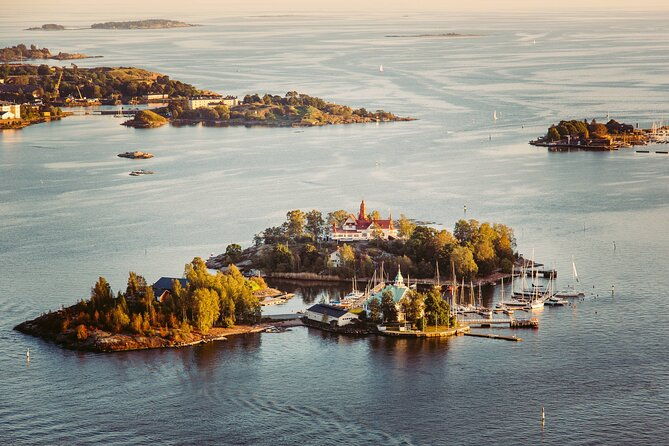 sightseeing-helicopter-tour-in-helsinki