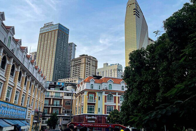 Sightseeing Hop On Hop Off Big Bus Angkor Optional Mekong Cruise - Who Should Consider This Tour?