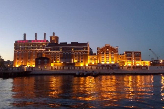 sightseeing-lisbon-sailing-tour-small-group-2-hour