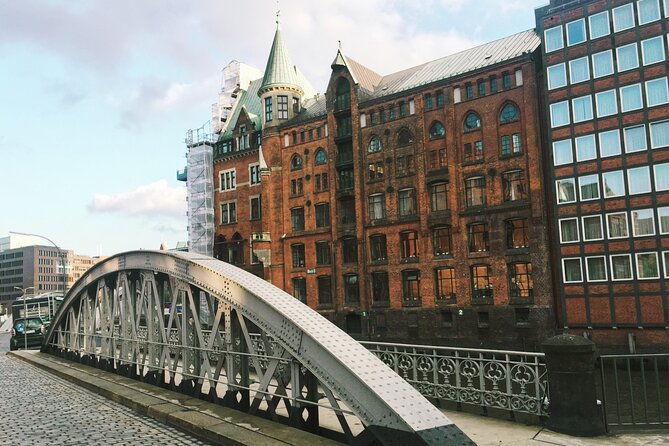 sightseeing-tour-free-tour-historic-center-hamburg-on-foot