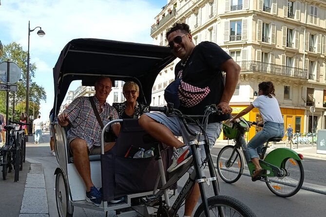 sightseeing-tour-of-most-iconic-parisian-monuments-rickshaw-2