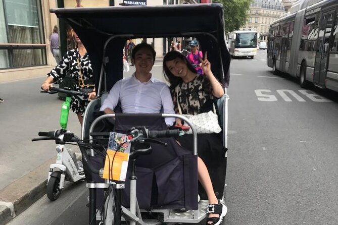 sightseeing-tour-of-most-iconic-parisian-monuments-rickshaw-2