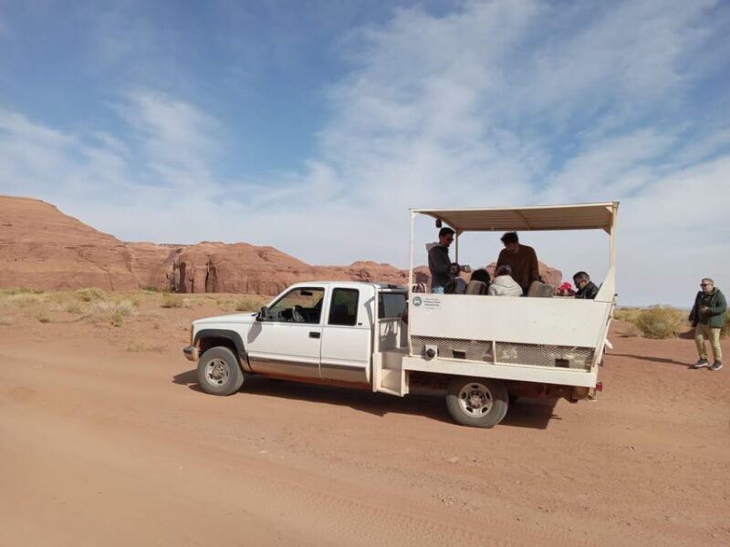 sightseeing-vehicle-tour