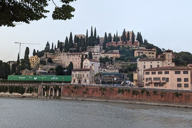 sightseeing-walking-tour-in-verona-9-landmarks-with-live-guide