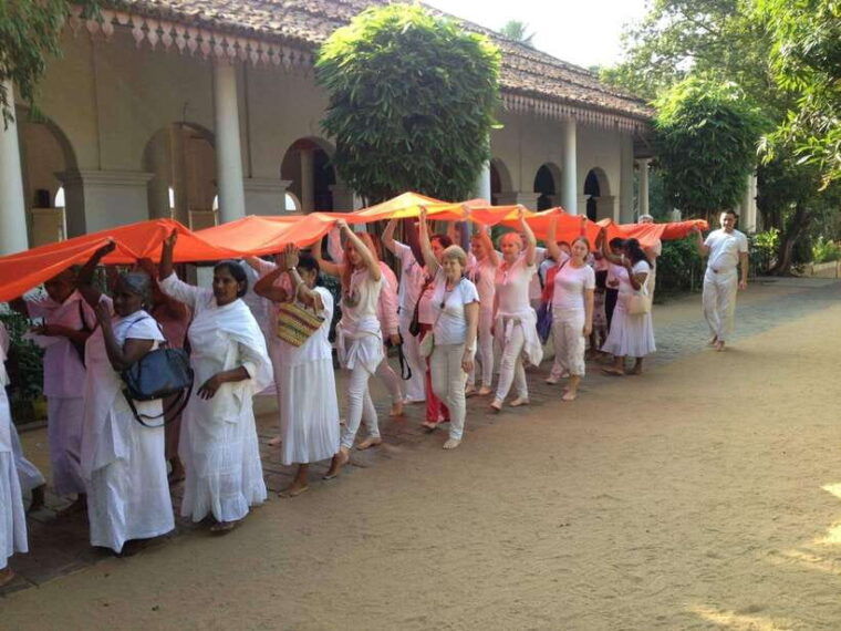 sigiriya-2-day-guided-tour-with-dambulla-caves-visit