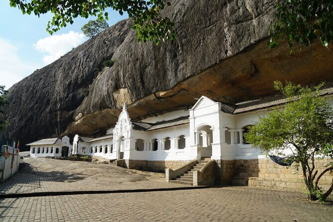 Sigiriya and Dambulla Cave Temple - The Realities of the Experience: What Reviewers Say