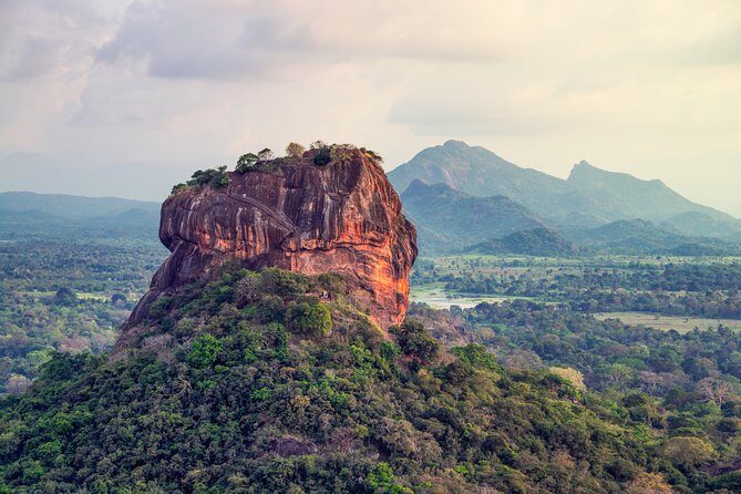 Sigiriya and Dambulla from Kandy - Discovering Dambulla: The Golden Cave Temple