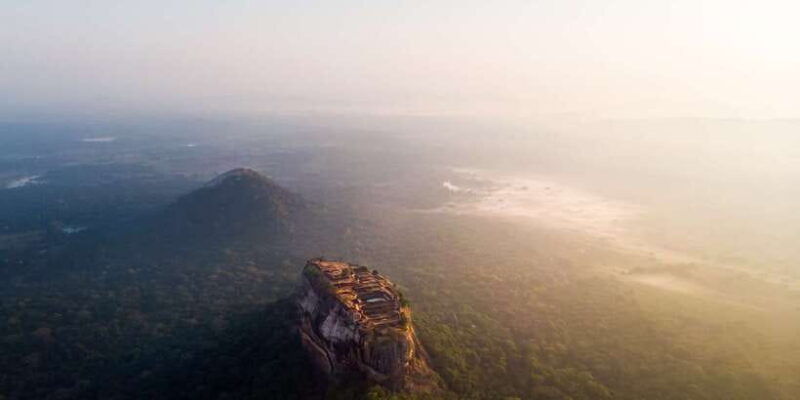sigiriya-and-pidurangala-rock-from-colombo